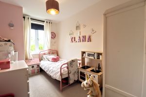 Bedroom- click for photo gallery